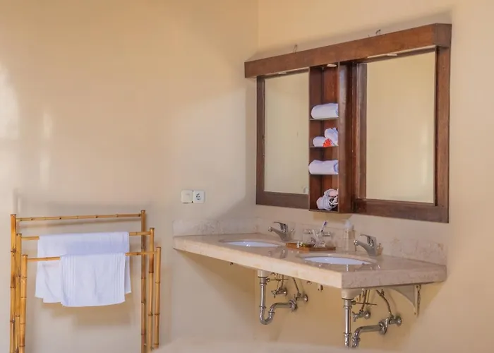 Sari Bumi Menjangan Hotel